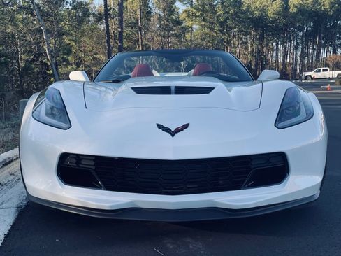 Used 2015 Chevrolet Corvette Z06 w/ 3LZ Preferred Equipment Group image 19