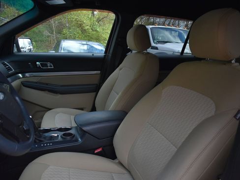 Used 2016 Ford Explorer FWD image 15