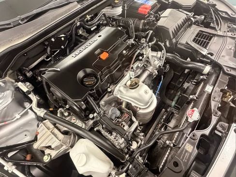 Used 2024 Honda Civic Sport image 10