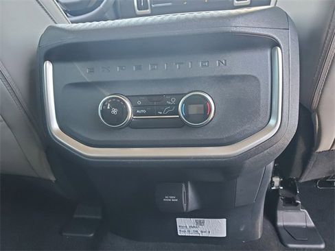 Certified 2025 Ford Expedition Max Active image 18