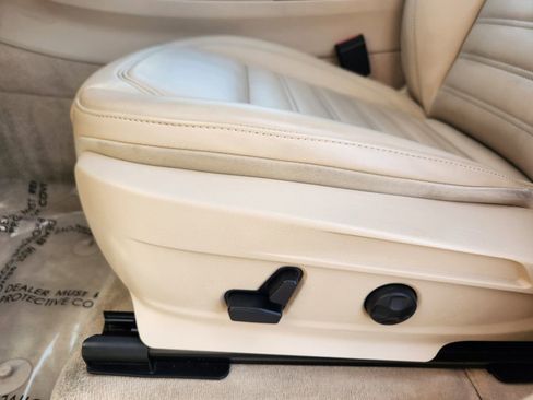 Used 2019 Alfa Romeo Stelvio Ti Lusso w/ Quick Order Package 22X Lusso image 13