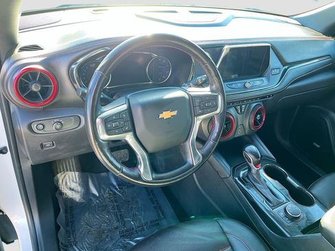 Used 2021 Chevrolet Blazer RS w/ Enhanced Convenience Package image 9