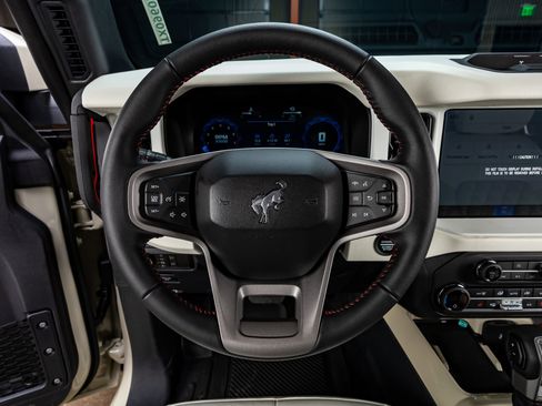 Used 2026 Ford Bronco Heritage Edition AWD/4WD image 18
