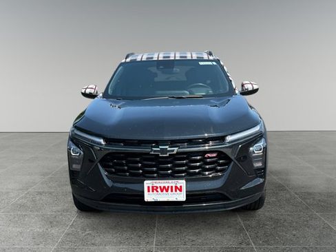 Used 2024 Chevrolet Trax RS FWD image 8