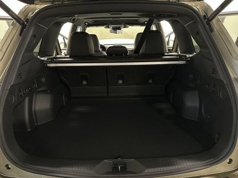 Certified 2025 Subaru Forester Touring AWD/4WD image 25