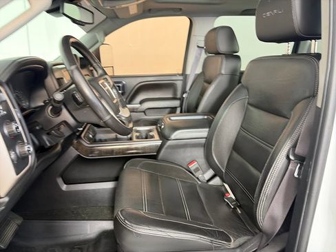 Used 2015 GMC Sierra 2500 Denali w/ Duramax Plus Package AWD/4WD image 11