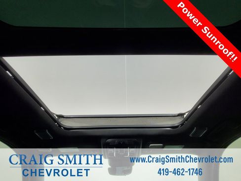 Used 2025 Cadillac Escalade Sport Platinum w/ LPO, ONYX Package image 5