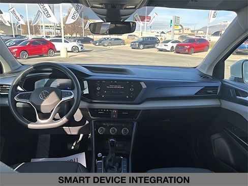 Used 2023 Volkswagen Taos SE w/ Panoramic Sunroof Package image 20