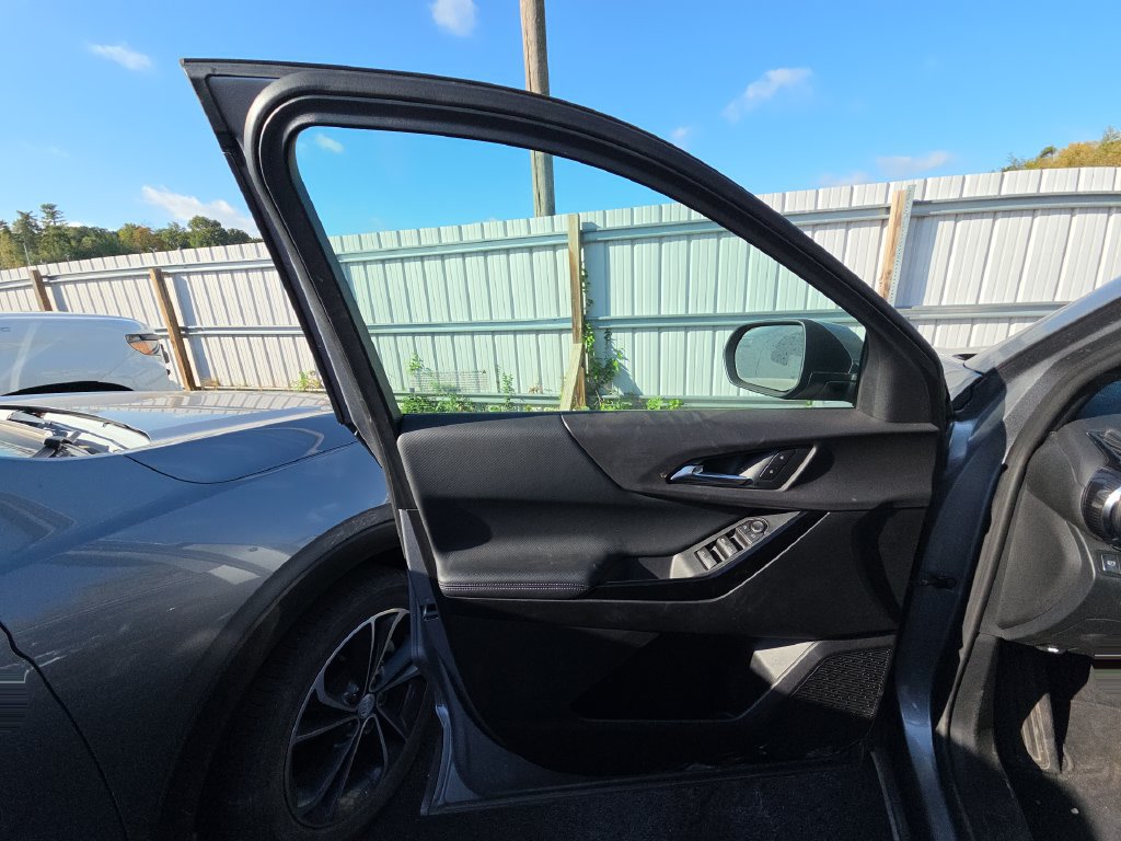 Used 2026 Chevrolet Equinox LT FWD image 7