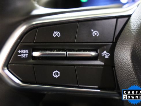 Used 2025 Chevrolet Traverse LT image 28