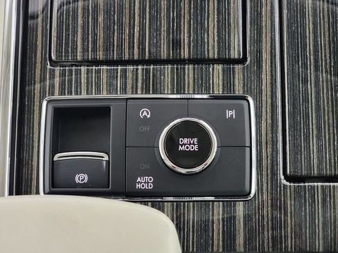 Used 2024 Lincoln Navigator L Black Label AWD/4WD image 25