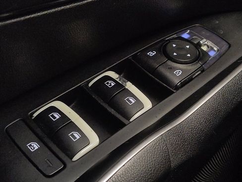 Used 2022 Kia Sorento LX image 27