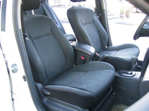 Used 2012 Toyota Yaris Sedan image 14