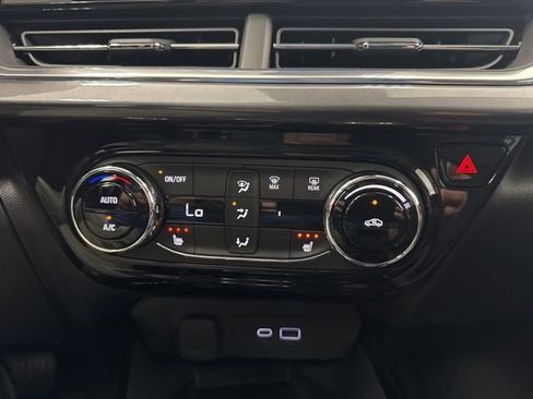 New 2026 Chevrolet Trax ACTIV w/ Sunroof Package image 17