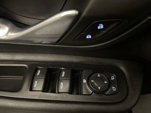 Used 2023 GMC Terrain SLE FWD image 17