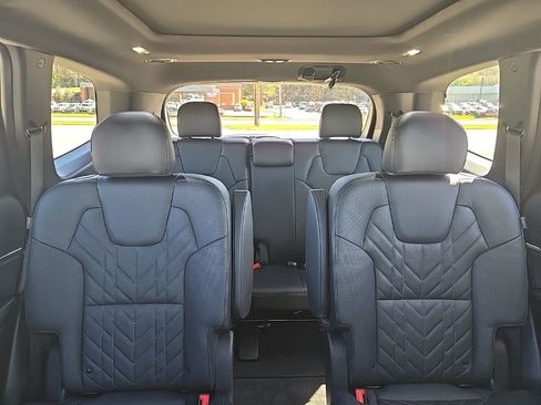 Used 2025 Kia Telluride SX X-Line AWD/4WD image 24