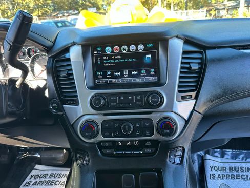 Used 2017 GMC Yukon XL SLT w/ Premium Edition image 25