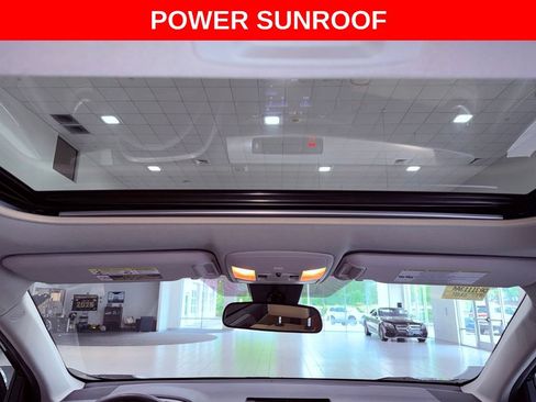 Used 2018 Toyota RAV4 XLE FWD image 7