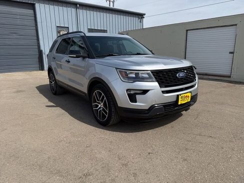 Used 2019 Ford Explorer Sport w/ Equipment Group 401A image 3