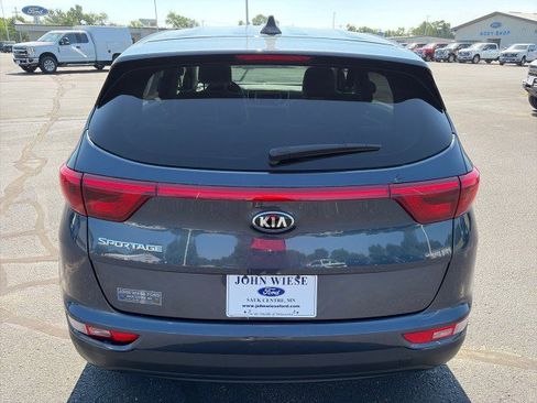Used 2019 Kia Sportage LX AWD/4WD image 4