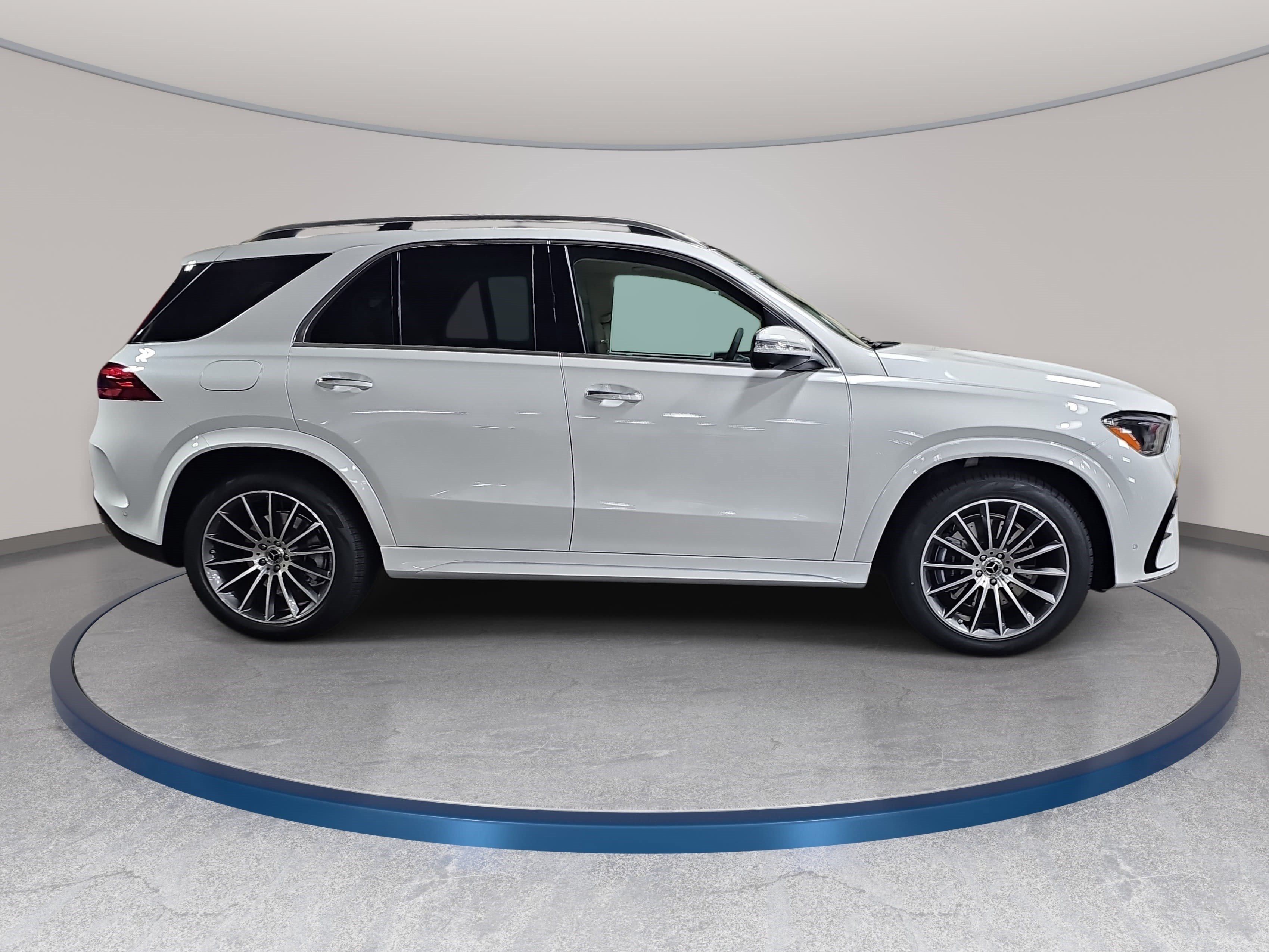 New 2026 Mercedes-Benz GLE 450 4MATIC image 4