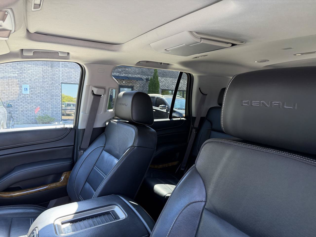 Used 2017 GMC Yukon Denali w/ Open Road Package AWD/4WD image 14