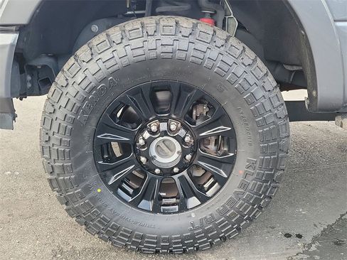 Used 2022 Ford F250 Lariat w/ Tremor Off-Road Package image 31