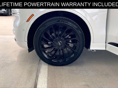 Used 2022 Lincoln Aviator Reserve w/ Equipment Group 201A image 10