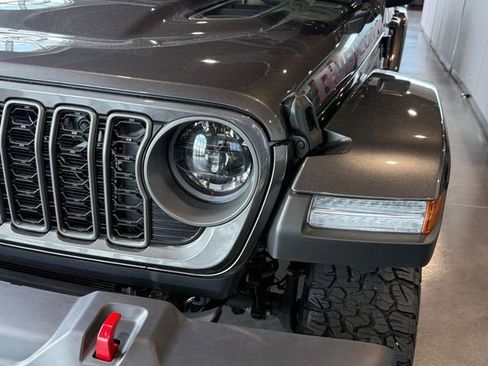 New 2026 Jeep Wrangler Unlimited Rubicon AWD/4WD image 8