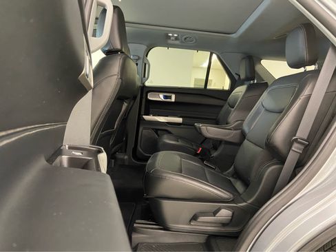 Used 2023 Ford Explorer Limited w/ Equipment Group 301A image 16