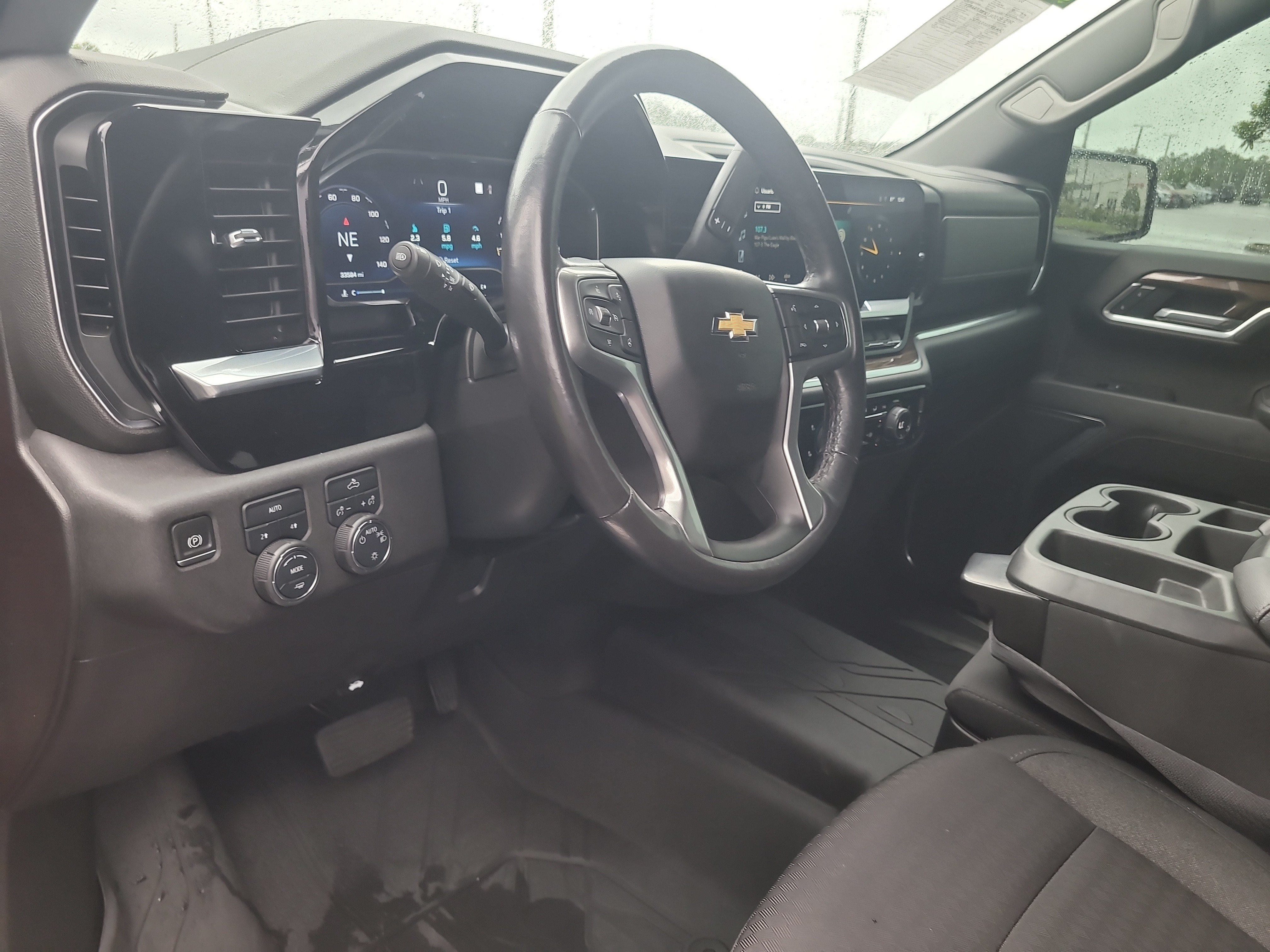 Used 2022 Chevrolet Silverado 1500 LT w/ Protection Package AWD/4WD image 20