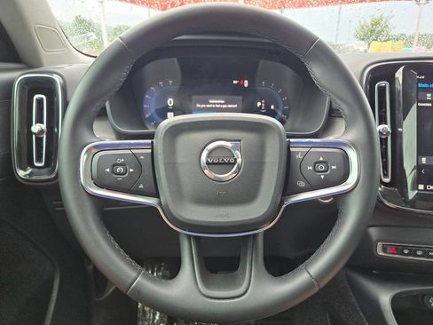 Used 2024 Volvo XC40 B5 Plus AWD/4WD image 28