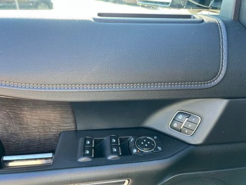 Used 2019 Ford Expedition Limited w/ Special Edition Package AWD/4WD image 25