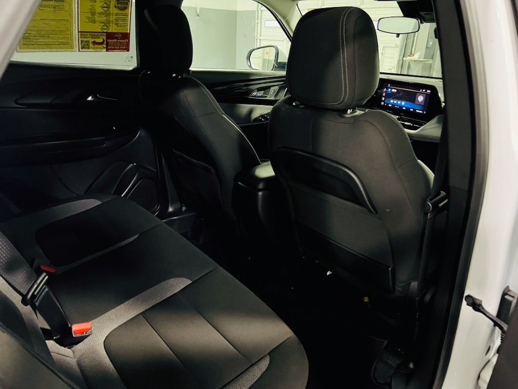 Used 2025 Chevrolet TrailBlazer LT FWD image 29