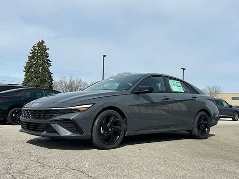 New 2026 Hyundai Elantra Sport FWD image 2