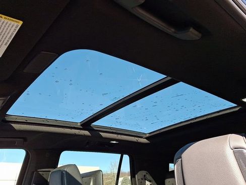 Used 2021 Cadillac Escalade Sport w/ Driver Assist Tech Package image 15