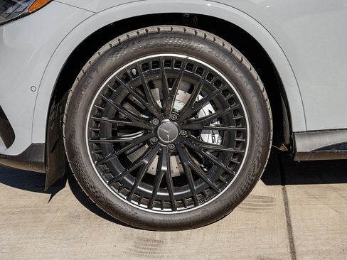 New 2026 Mercedes-Benz GLC 43 AMG 4MATIC image 9