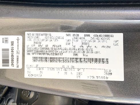 Used 2020 Ford F250 Platinum w/ FX4 Off-Road Package image 36