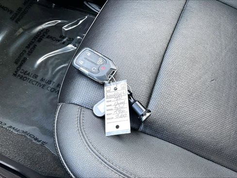 Used 2022 Chevrolet Silverado 1500 LTZ image 15