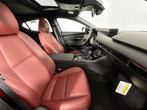 New 2026 MAZDA MAZDA3 Carbon image 41