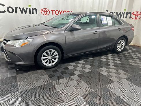 Used 2016 Toyota Camry LE image 4