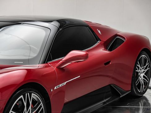 Used 2023 Maserati MC20 Spyder RWD image 37
