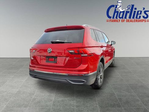 Used 2022 Volkswagen Tiguan SE image 4