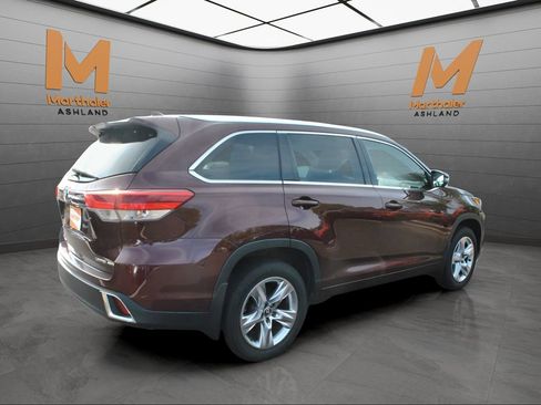 Used 2017 Toyota Highlander Limited AWD/4WD image 4