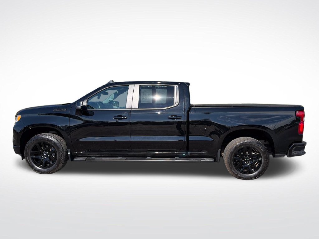 Used 2024 Chevrolet Silverado 1500 RST AWD/4WD image 2