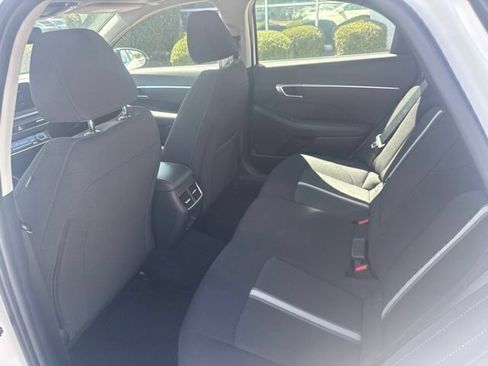 Used 2023 Hyundai Sonata SEL w/ Convenience Package FWD image 18