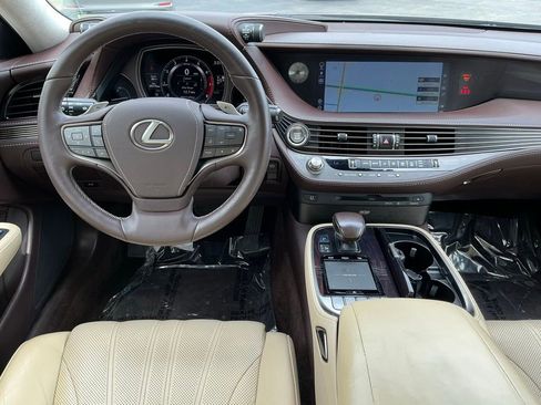 Used 2018 Lexus LS 500 w/ Interior Upgrade Package RWD image 12