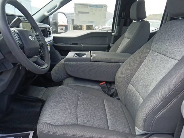 New 2026 Ford F250 XL w/ XL Chrome Package AWD/4WD image 15