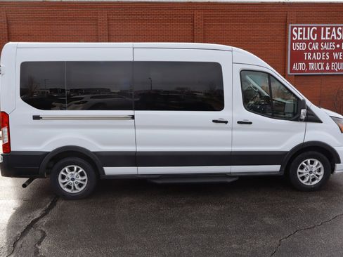 Used 2023 Ford Transit 350 XLT image 9