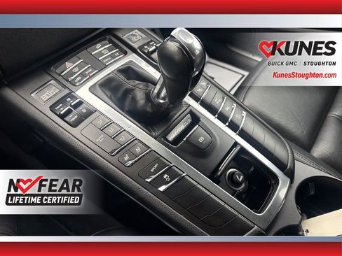 Used 2017 Porsche Macan S w/ Premium Package Plus image 36